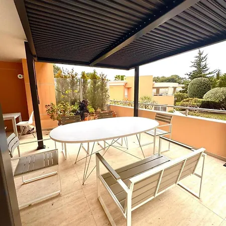 Stylish Flat 1br With Terrace, Park & Pool