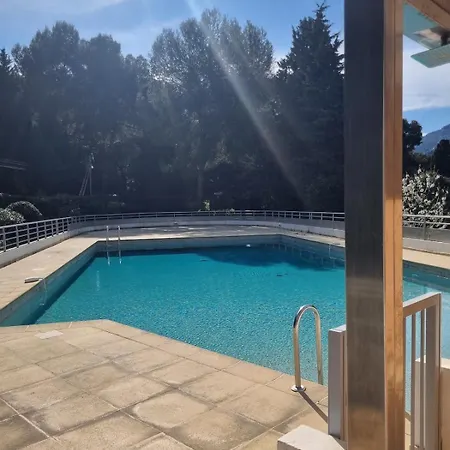 아파트 Stylish Flat 1br With Terrace, Park & Pool