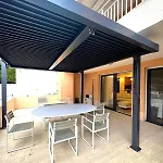 Stylish Flat 1br With Terrace, Park & Pool شقة *