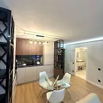Stylish Flat 1br With Terrace, Park & Pool شقة *