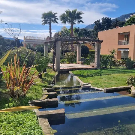 Apartment Stylish Flat 1br With Terrace, Park & Pool Roquebrune-Cap-Martin