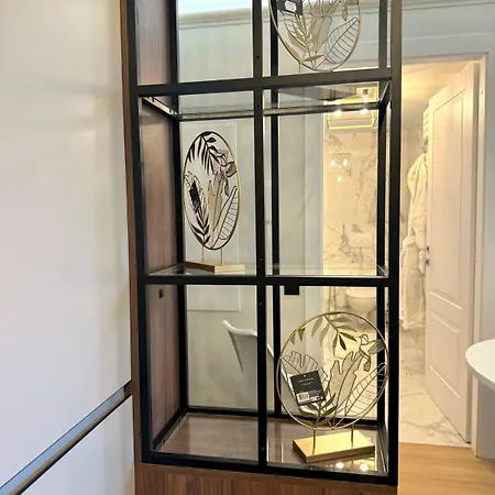 Apartment Stylish Flat 1br With Terrace, Park & Pool
